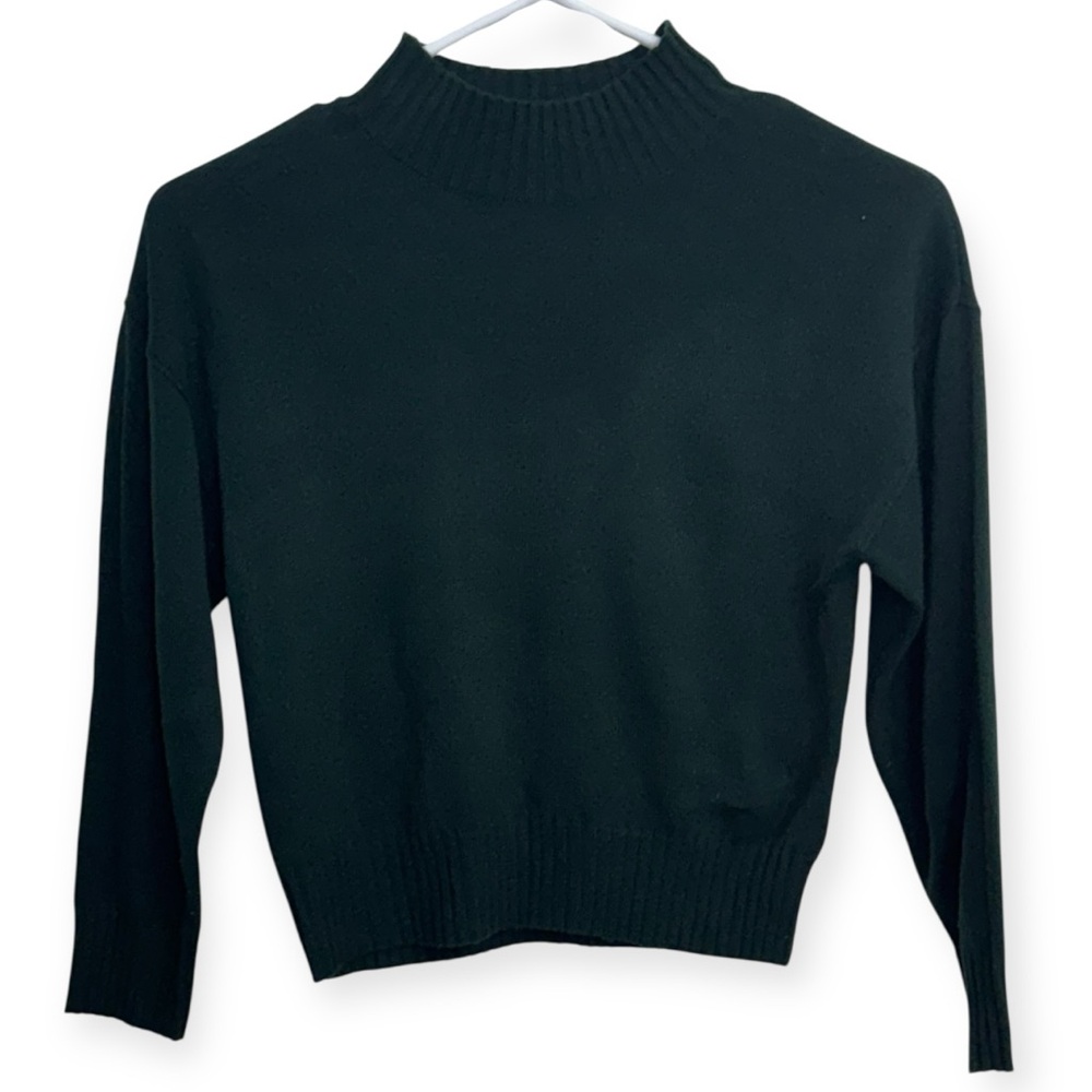 Chelsea &‎ Violet Black Knit Sweater